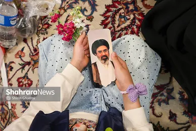 گزارش تصویری | گلباران حرم مطهر رضوی به مناسبت سالروز میلاد حضرت معصومه (س)