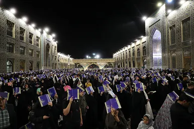 مراسم احیاء شب 21 ماه رمضان در حرم مطهر رضوی