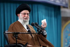 پیام رهبر انقلاب به اولین جشنواره ملی و بین&zwnj;المللی سرود فجر