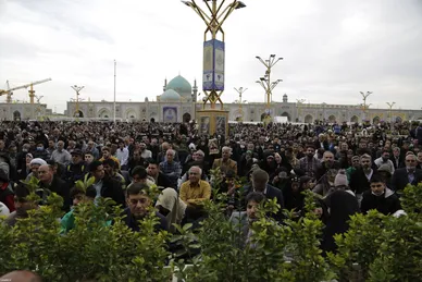 حضور و سخنرانی رهبر انقلاب در اجتماع زائران و مجاوران حرم مطهر رضوی- ۲