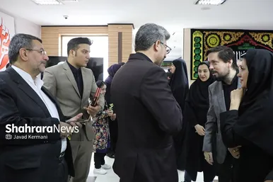 بازدید جمعی از مسئولین شهری و استانی مشهدمقدس از موسسه فرهنگی شهرآرا (۳) (۱۶ مرداد ۱۴۰۳)