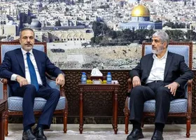 وبگاه آذربایجانی، &laquo;خالد مشعل&raquo; را به عنوان رئیس دفتر سیاسی جدید حماس معرفی کرد