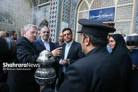 وزیر ورزش عراق به زیارت حرم امام&zwnj;رضا(ع) مشرف شد