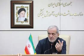 رئیس جمهور: پزشکان از قالب&zwnj;های محدود خارج شوند
