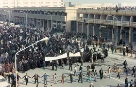 واکاوی خاطرات انقلابی مردم مشهد+فیلم