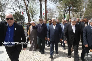 گزارش تصویری | بازدید استاندار خراسان رضوی و شهردار مشهد از چند بوستان سطح شهر و آرامگاه فردوسی در روز طبیعت