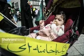 تجمع متفاوت کودکان مشهدی در  چهلمین روز شهادت دانش آموزان میناب| سربازان کالسکه سوار به میدان آمدند