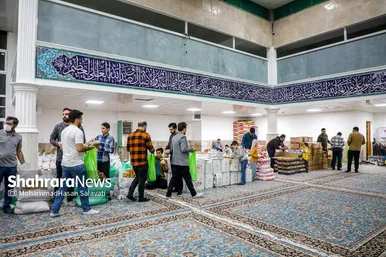 گزارش تصویری | تهیه ۱۰۰۰ بسته معیشتی برای ۱۰۰۰ خانواده نیازمند مشهدی