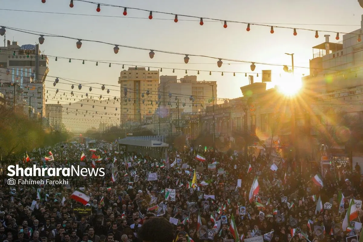 حضور مردم ایران در مساجد سراسر کشور به شکرانه حماسه یوم الله ۲۲ دی