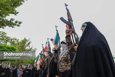 اجتماع بزرگ دختران و نور کرامت در مشهد