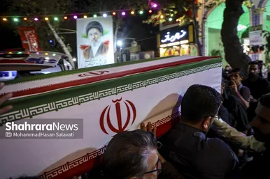 گزارش تصویری | مراسم وداع با پیکر مطهر شهدای سنگر خیابان