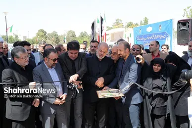 رونمایی از ١۵٠ دستگاه ون و اتوبوس با حضور وزیر کشور در مشهد