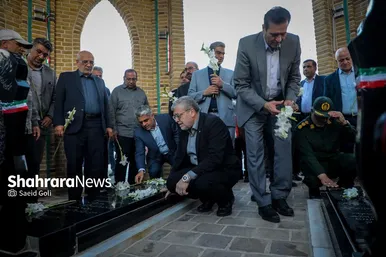 گزارش تصویری | رونمایی از یادمان شهدای بوستان‌های خورشید و اردیبهشت در مشهد