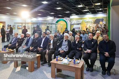 گزارش تصویری | آیین رونمایی از ۷ دستخط رهبر شهید در غباروبی‌های مضجع منور رضوی