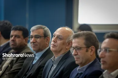 گزارش تصویری | مراسم بهره‌برداری از ۲.۶ مگاوات نیروگاه خورشیدی در مشهد