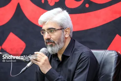 دیدار جمعی از خبرنگاران و کارمندان مؤسسه فرهنگی شهرآرا با نماینده ولی‌فقیه در خراسان‌رضوی