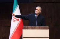 رئیس جمهور: با ایستادگی ملت، دشمن در سوءاستفاده از ناترازی‌ها ناکام ماند
