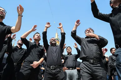 عزاداری روز عاشورا در خیابان امام رضا علیه السلام مشهد