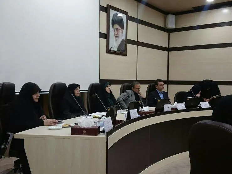 برخی با القاب‌شان زنده‌اند/ عناوین برای قاسم سلیمانی کوچک بود