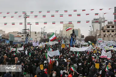 گزارش تصویری حضور باشکوه مردم مشهد در راهپیمایی ۲۲ بهمن - ۲