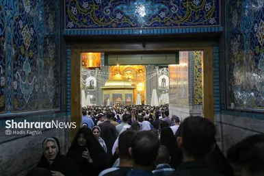 گزارش تصویری | حال و هوای حرم مطهر رضوی در شب میلاد پیامبر اکرم