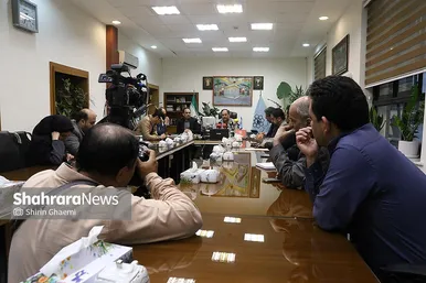 گزارش تصویری | نشست خبری معاون مالی و پشتیبانی شهرداری مشهد