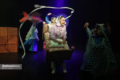 گزارش تصویری | اجرای نمایش «دختری که  خواب را  نوشید» در مشهد