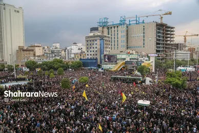 مشهد در ماتم رئیس جمهور شهید (۲)