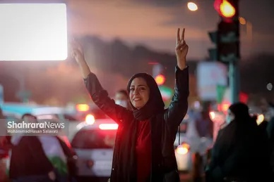 شادی مردم مشهد بعد از برد تیم ملی ایران