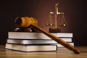 بررسی فلسفه تفاوت دیه زن و مرد | تفاوت&zwnj;ها هیچ ارتباطی به ادعای کم&zwnj;ارزش&zwnj;تربودن جان یا شخصیت زن ندارد