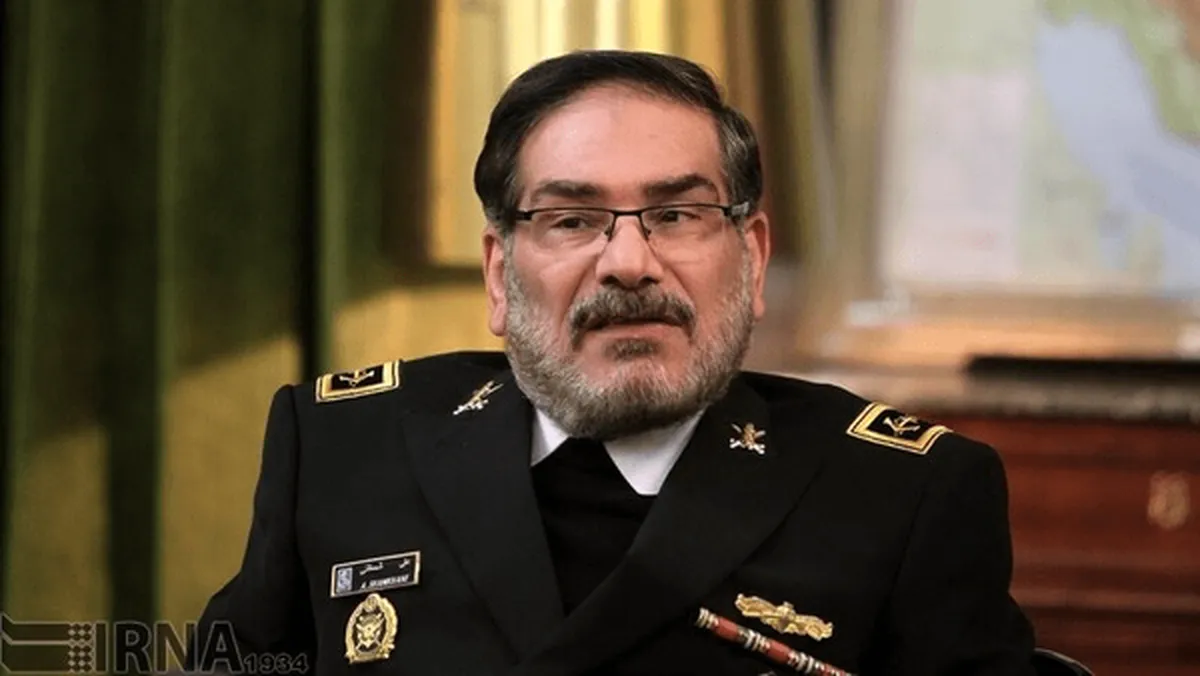 شمخانی: عراقچی مورد اعتماد سطوح عالی تصمیم‌گیری است