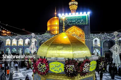 چراغانی و گل آرایی حرم مطهر رضوی در دهه کرامت