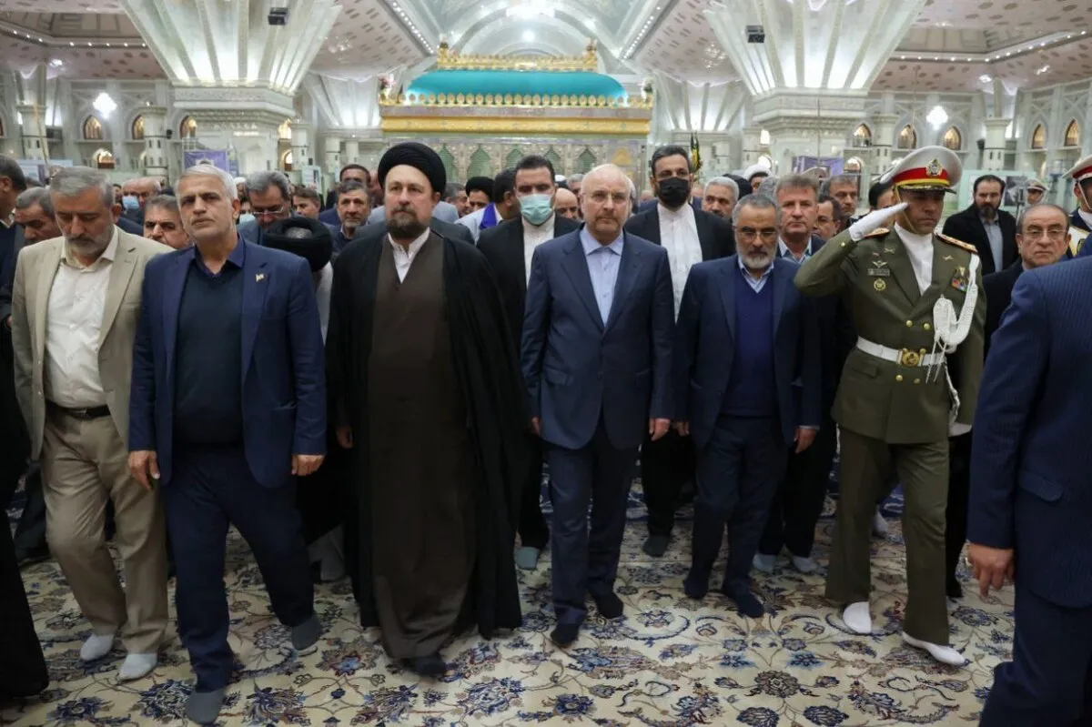 تجدید میثاق نمایندگان با آرمان‌های امام(ره)| قالیباف: دشمن تلاش دارد بین امام و امت فاصله بیندازد؛ در مقابل مردم مسئولیم+ فیلم