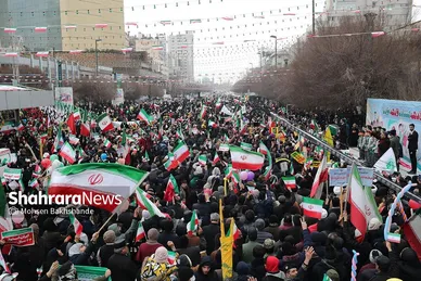 گزارش تصویری حضور باشکوه مردم مشهد در راهپیمایی ۲۲ بهمن