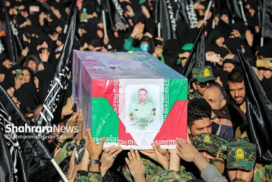 اجتماع عزاداران فاطمی و تشییع پیکر ۱۲ شهید گمنام دفاع مقدس و ۲ شهید حادثه تروریستی راسک در مشهد