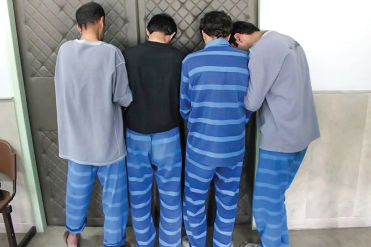 دستگیری سرکرده باند سرقت با پابند الکترونیک توسط پلیس مشهد | سرقت با کلت و وینچستر!