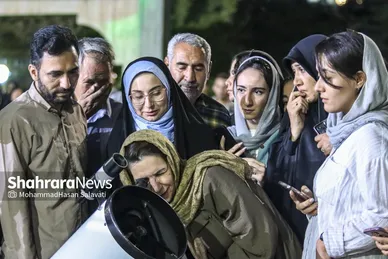 گزارش تصویری | ویژه‌برنامه «رصد ماه سرخ» در بوستان کوهسنگی مشهد
