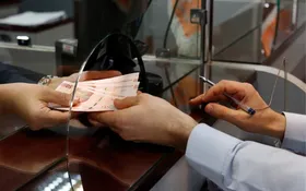 پرداخت وام ۳۰۰ میلیون تومانی بدون کارمزد از امروز آغاز شد (۵ آذر ۱۴۰۲)
