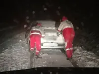 هشدار پلیس راه درباره تشدید برف و کولاک در محور‌های برون‌شهری چند استان (۸ دی ۱۴۰۴)