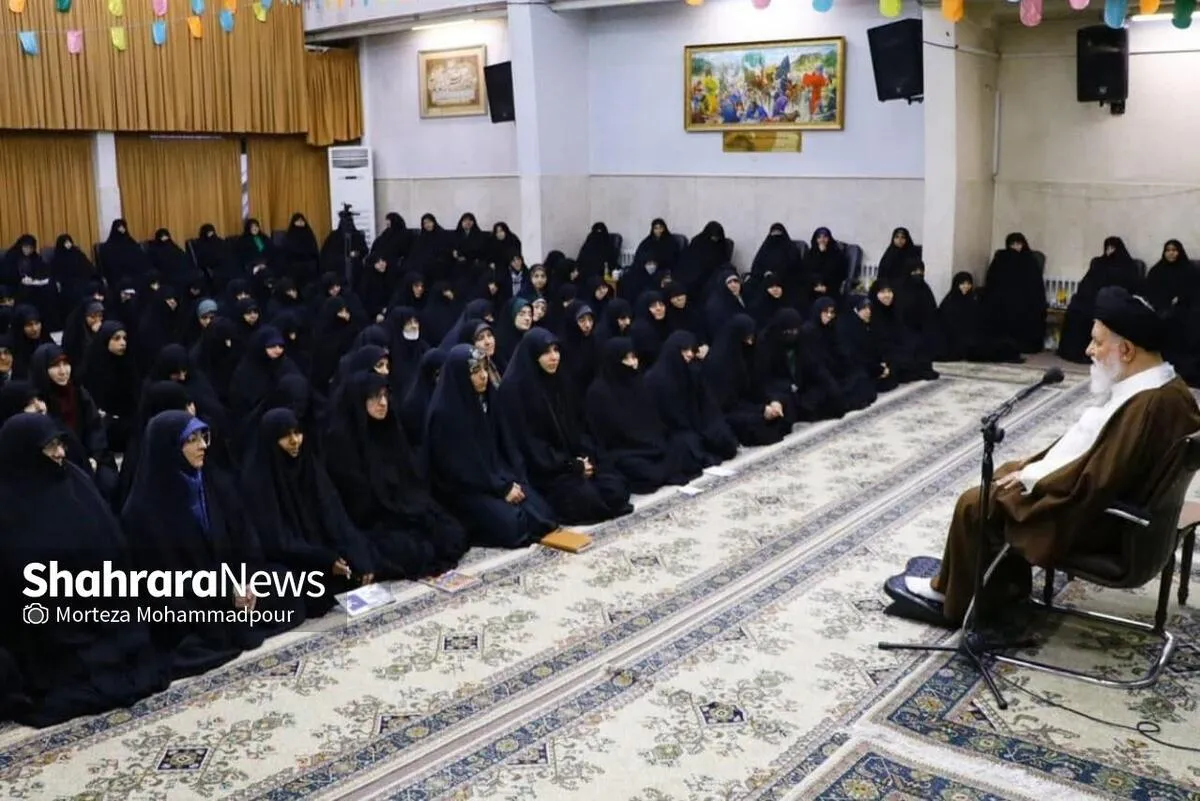 آیت‌الله علم‌الهدی: دوام اجتماعی دین در گرو نقش‌آفرینی بانوان | زن، میدان‌دار کنش‎گری اجتماعی در انتخابات است