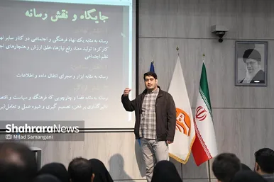 اولین روز برگزاری رویداد رسانه‌ای رج در کارخانه نورآوری مشهد