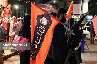 گزارش تصویری | مردم مشهد همچنان پای کار انقلاب