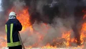 نجات ۱۷ مسافر از حریق یک سوئیت آپارتمان دو طبقه در خیابان سرشور مشهد (۵فروردین۱۴۰۳)