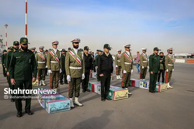 استقبال از پیکر مطهر ۱۲ شهید گمنام دفاع مقدس در فرودگاه هاشمی نژاد مشهد