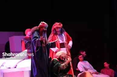 گزارش تصویری | نمایش آیینی نیمه شب وقایع دهه فاطمیه (س) در مشهد