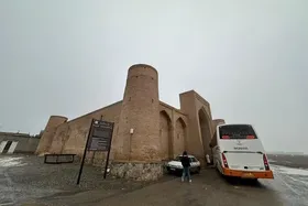 بازدید اینفلوئنسر&zwnj;های چینی از آثار تاریخی نیشابور و حرم مطهر رضوی + فیلم (۱۶ اسفند ۱۴۰۲)