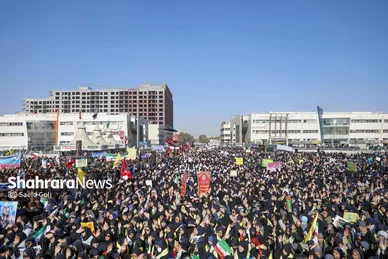 گزارش تصویری | راهپیمایی یوم‌الله ۱۳ آبان‌ماه ۱۴۰۴