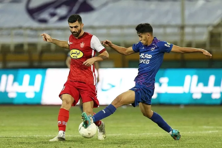 هافبک پرسپولیس در خطر محرومیت