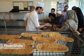 رئیس اتحادیه نانوایان مشهد: تأمین نان بعضی از مناطق مشهد در سال&zwnj;های آینده به مشکل خواهد خورد