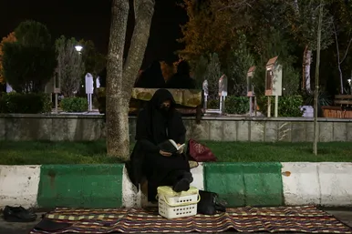 مراسم احیاء شب۲۱ ماه رمضان در بهشت رضا(ع)